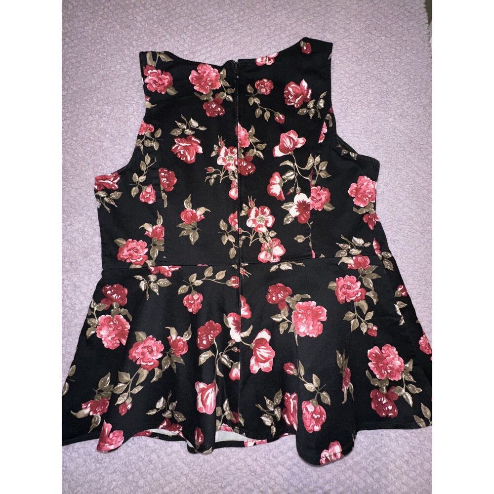 Torrid Black Red Rose Floral Print Cutout Peplum Top Sleeveless Blouse Size 1